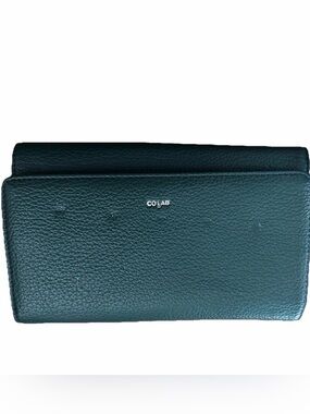 Colab Green wallet with card holder